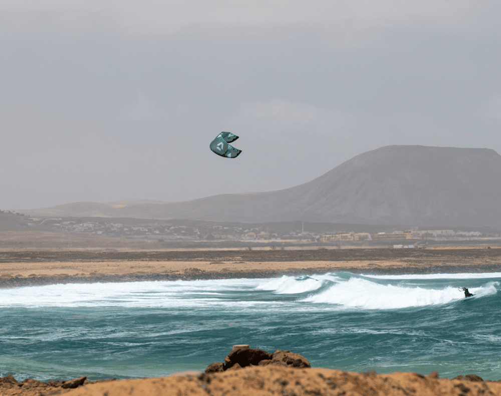 Duotone Neo SLS Kiteboarding Kite 2022 Duotone Neo SLS Kiteboarding Kite 2022