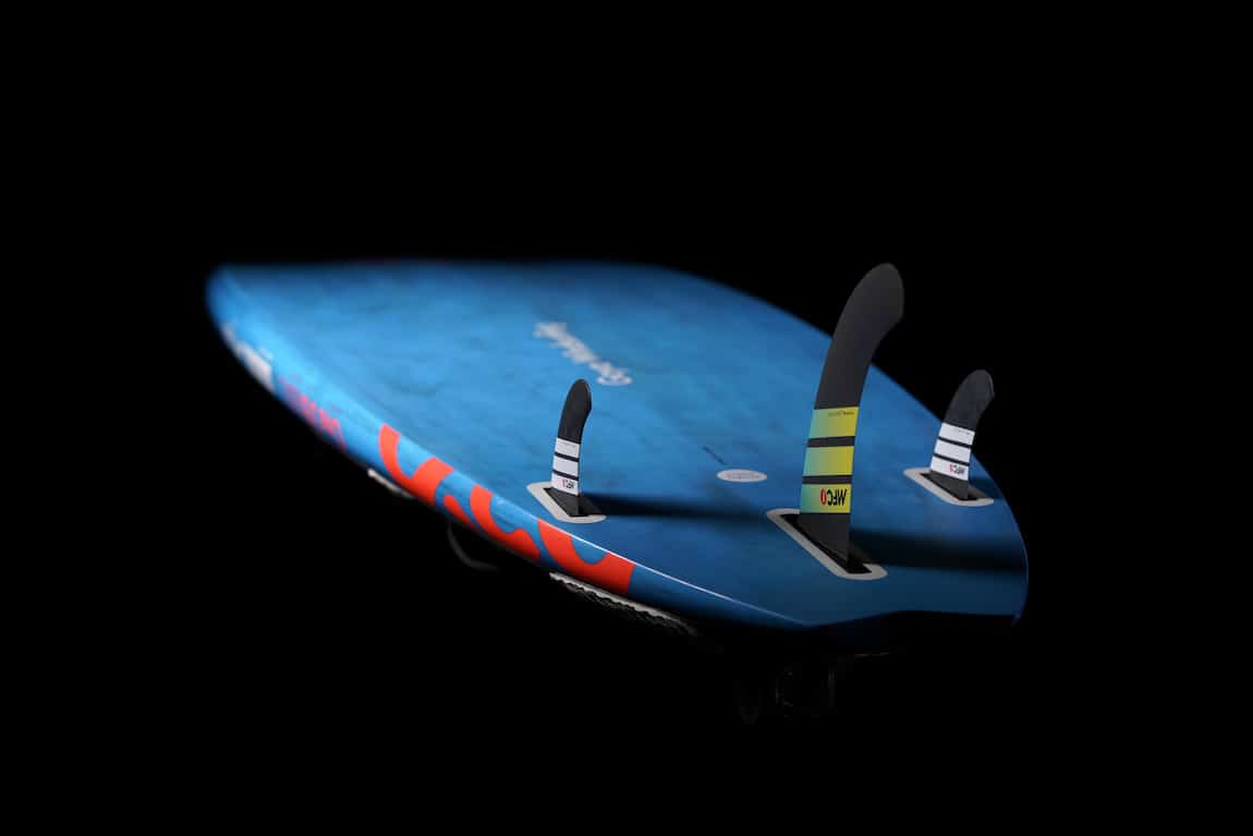 Goya One 3 Carbon Freewave Thruster 2023 Goya One 3 Carbon Freewave Thruster 2023
