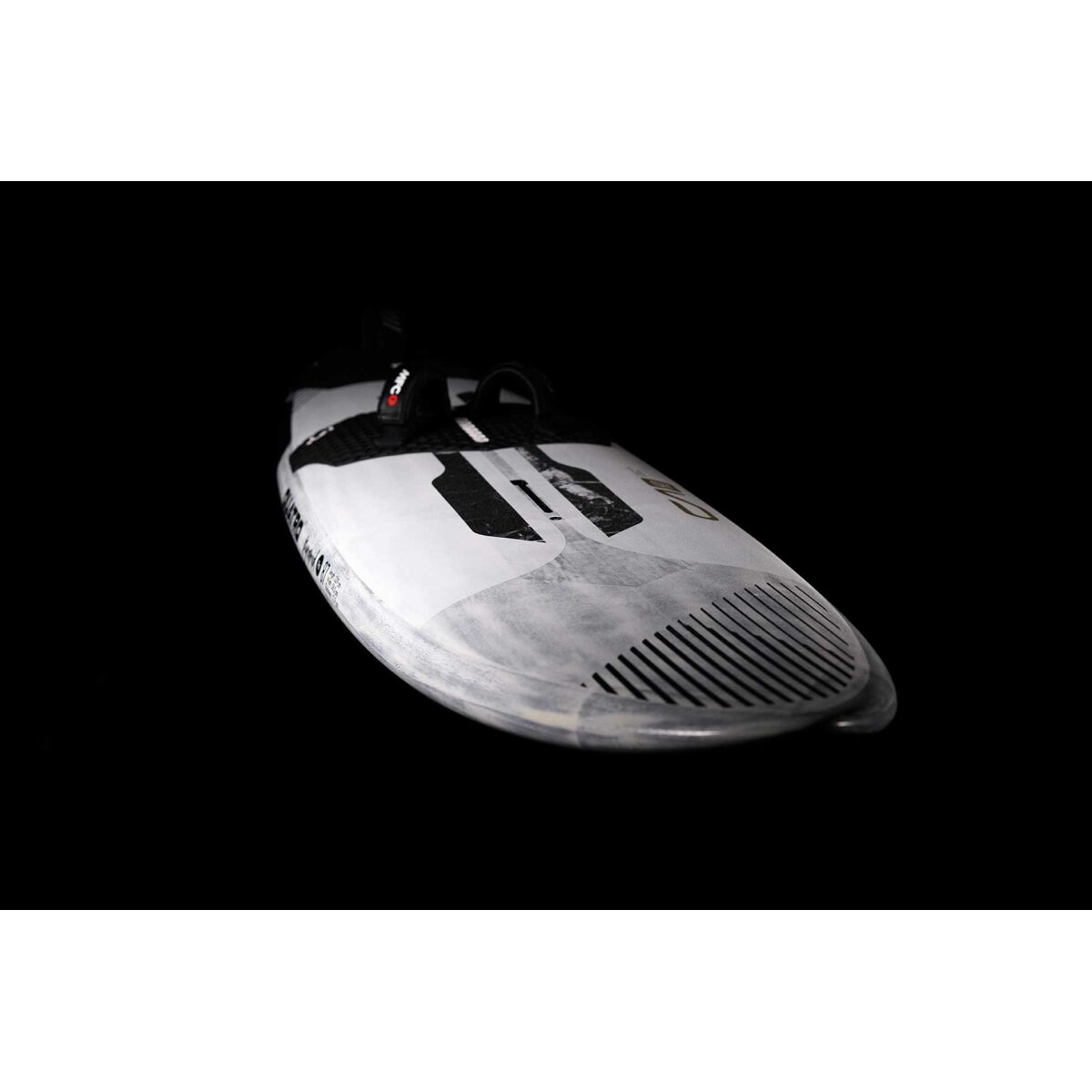 Quatro Pyramid Pro Thruster Windsurf Board 2023