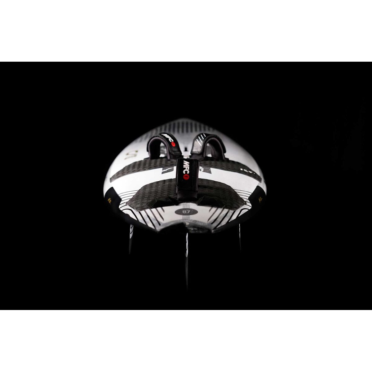 Quatro Pyramid Pro Thruster Windsurf Board 2023