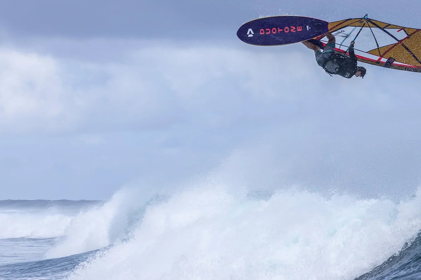 Duotone Grip 4 SLS Windsurf Board 2024 Duotone Grip 4 SLS Windsurf Board 2024