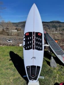 A Modern Gorge Quiver - How Less is More A Modern Gorge Quiver - How Less is More