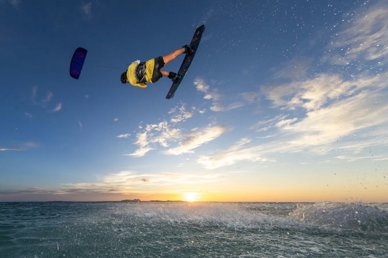 Duotone TS Freestyle SLS Twintip Kiteboards 2025 Duotone TS Freestyle SLS Twintip Kiteboards 2025
