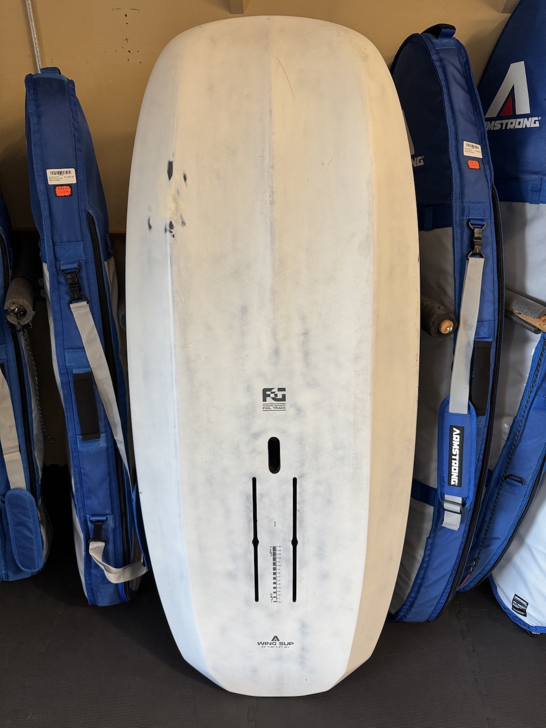 Armstrong FG75 Wing SUP Foil Board USED 2023 Armstrong FG75 Wing SUP Foil Board USED 2023