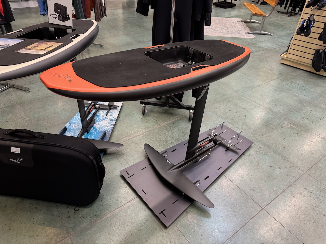 LiftX E-Foil Bundle Complete Package USED 4'3" LiftX E-Foil Bundle Complete Package USED 4'3"