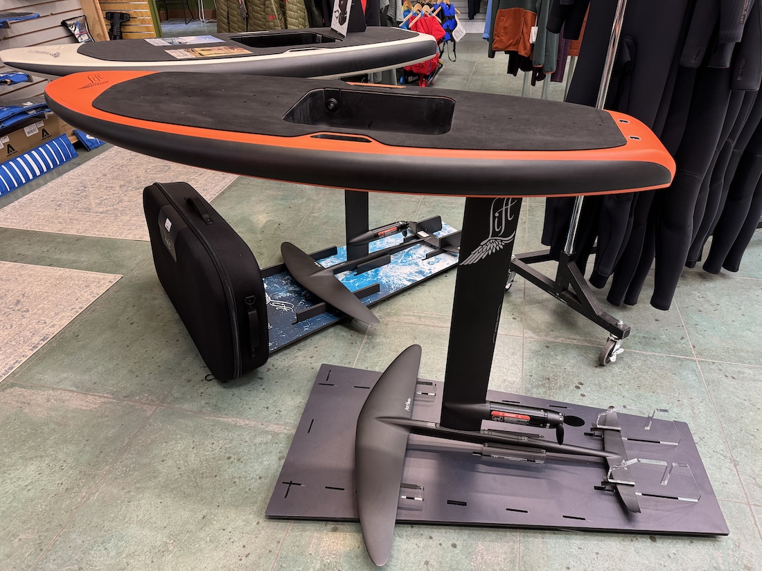 LiftX E-Foil Bundle Complete Package USED 4'3" LiftX E-Foil Bundle Complete Package USED 4'3"