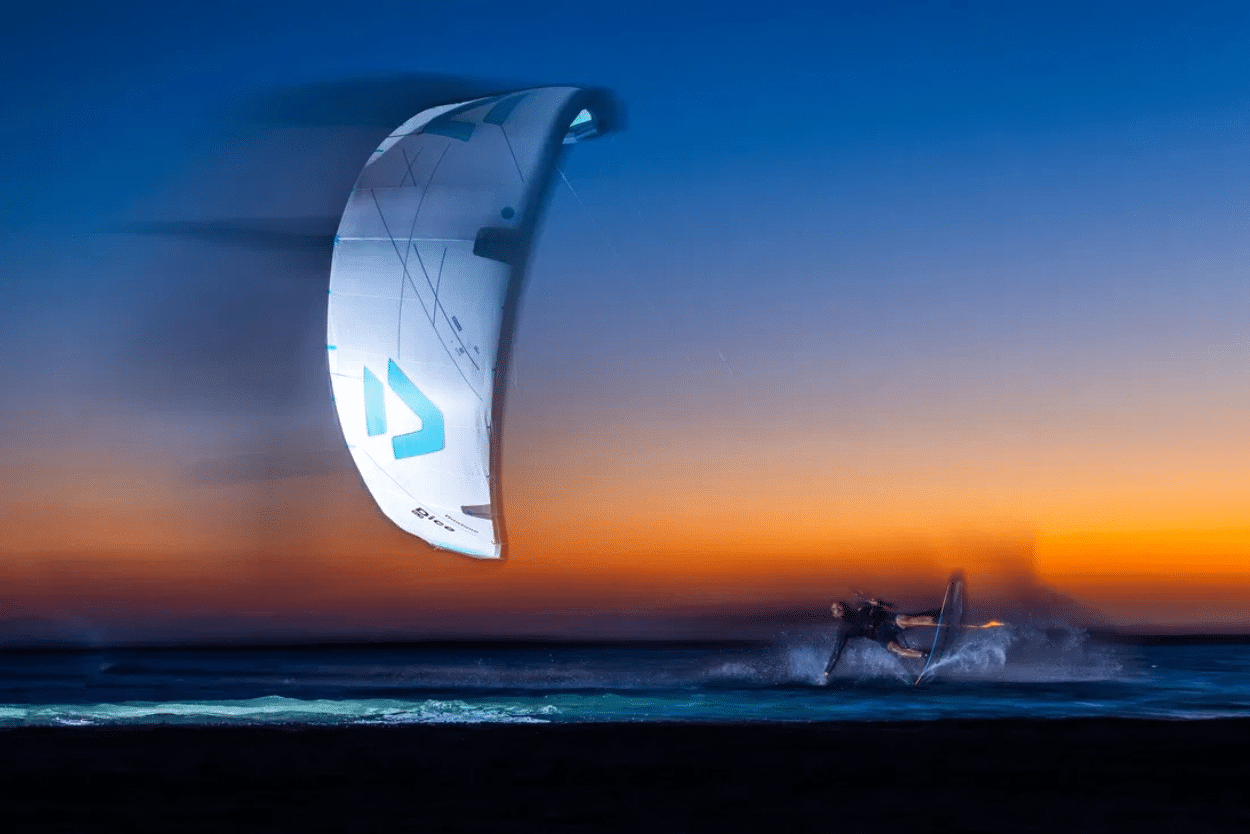 Duotone Dice SLS Kiteboarding Kite 2026 Duotone Dice SLS Kiteboarding Kite 2026